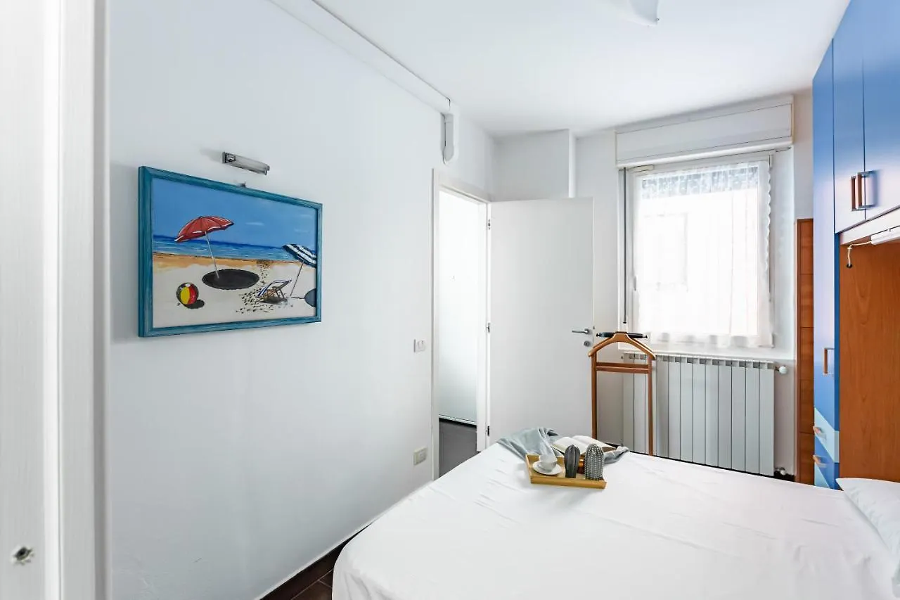 Casa Kikka - Milano City - By Host4U Apartamento